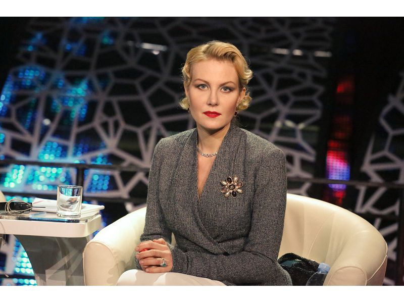 Литвинова Рената 